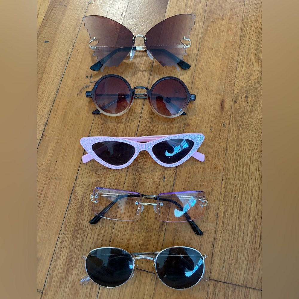 5 pairs of dress up sunglasses